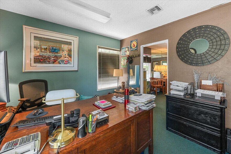 More Photos Of 40585 Big Bear Blvd, Big Bear Lake Office For Sale