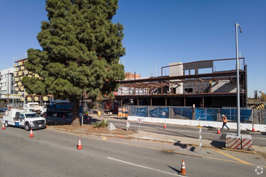 More Photos Of 8400 S Vermont Ave, Los Angeles Apartments For Lease