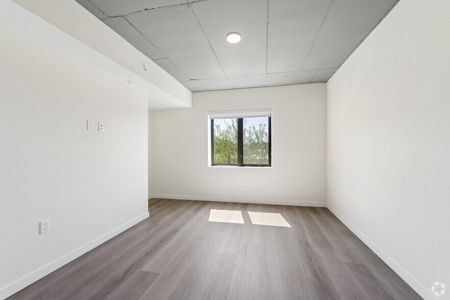 More Photos Of 127 W Pomona St, Monrovia Apartments For Lease