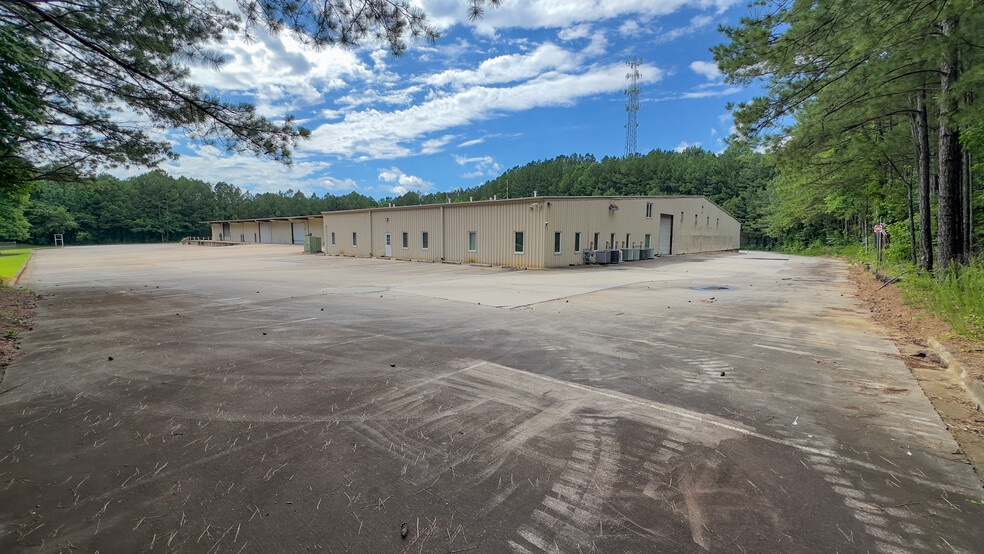 More Photos Of 1695 Buford Hwy, Duluth Warehouse For Sale