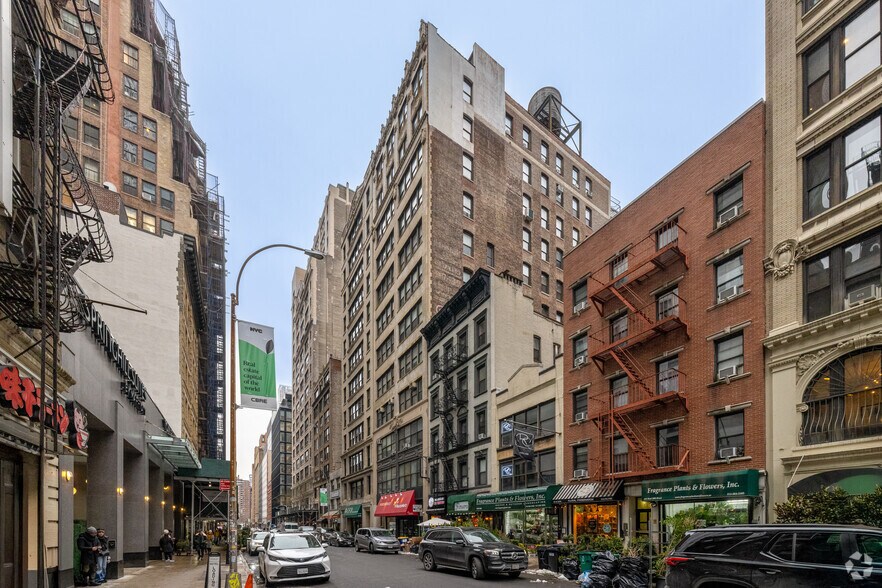 Primary Photo Of 141 W 28th St, New York Loft Creative Space For Lease