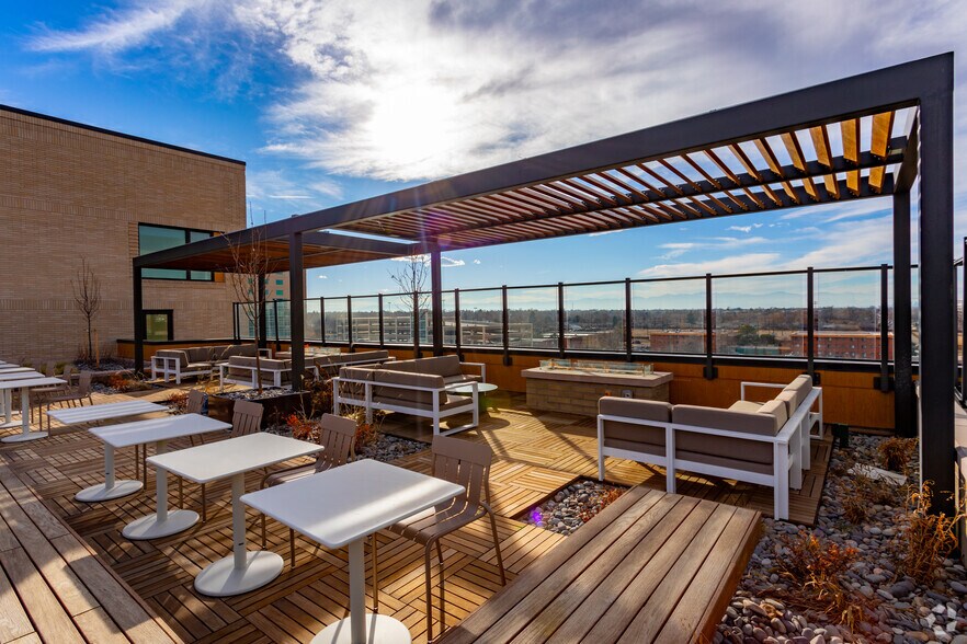 More Photos Of 1380 Uvalda St, Aurora Apartments For Lease