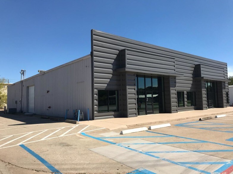 More Photos Of 1131 Fort Worth Dr, Denton Storefront Retail Office For Sale