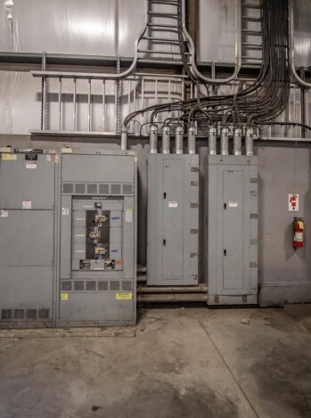 More Photos Of 2540 E Ballina Rd, Cazenovia Manufacturing For Sale