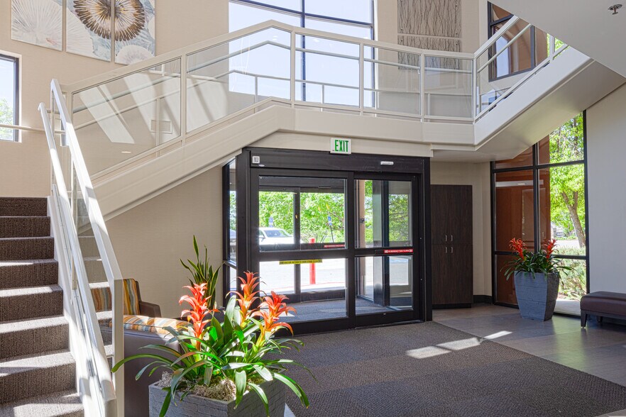 More Photos Of 620 E Medical Dr, Bountiful Medical For Lease