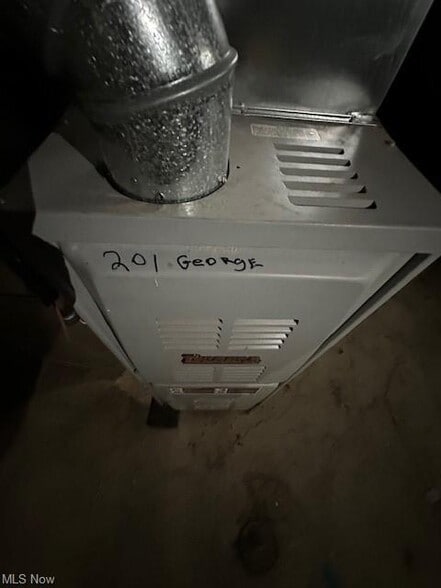 More Photos Of 1115 East Ave, Elyria Storefront Retail Residential For Sale