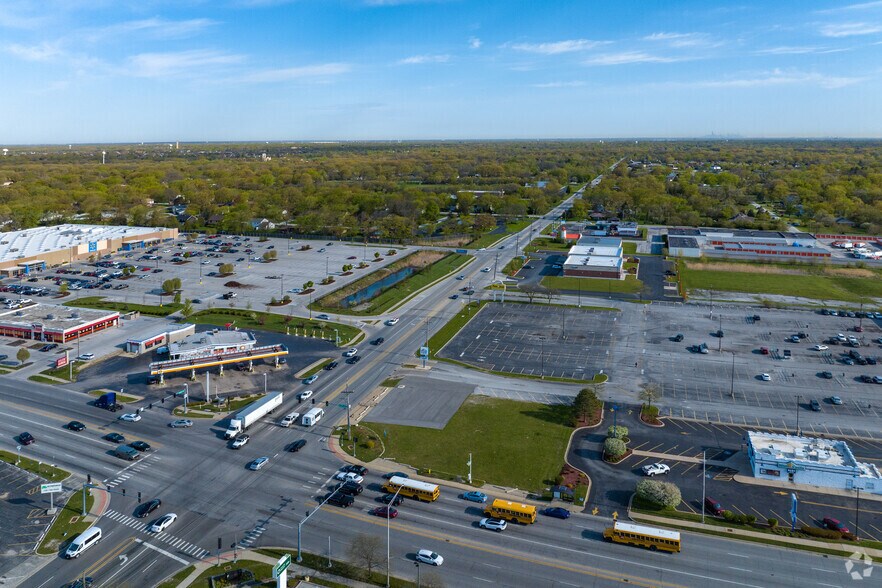 More Photos Of 20900 S Western Ave, Olympia Fields Bank For Sale