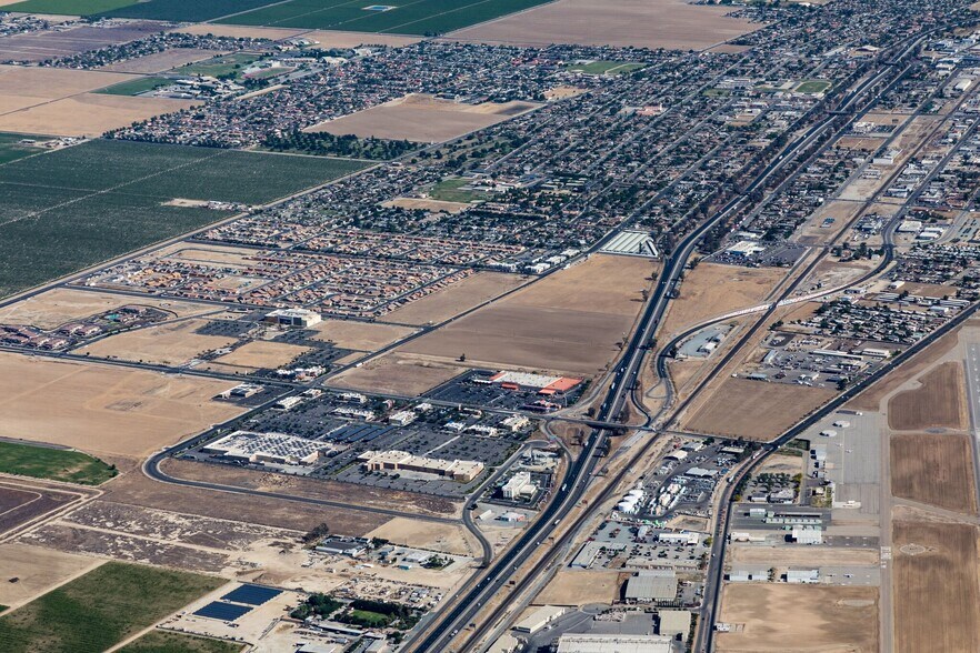 More Photos Of Highway 99 And Dover St, Delano Land For Sale