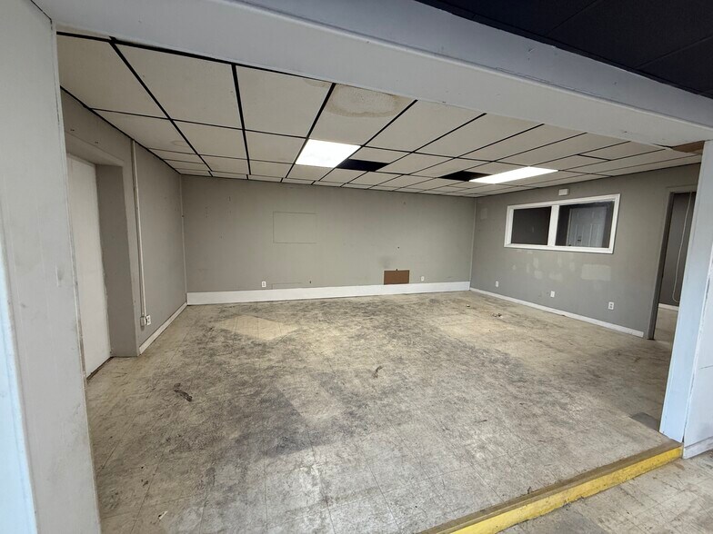 More Photos Of 528 S 8th St, Fernandina Beach Unknown For Lease