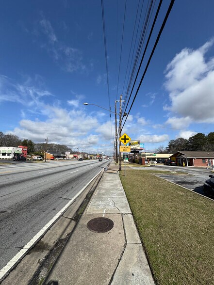 More Photos Of 6814 Highway 85, Riverdale Freestanding For Sale