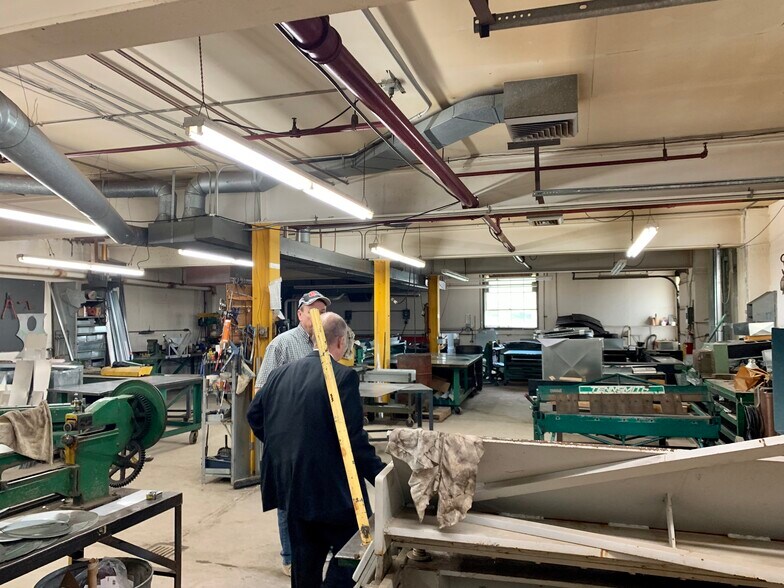 More Photos Of 240 Chestnut St, Liberty Warehouse For Lease