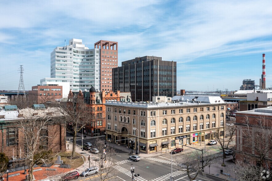 More Photos Of 211 State St, Bridgeport Office For Lease