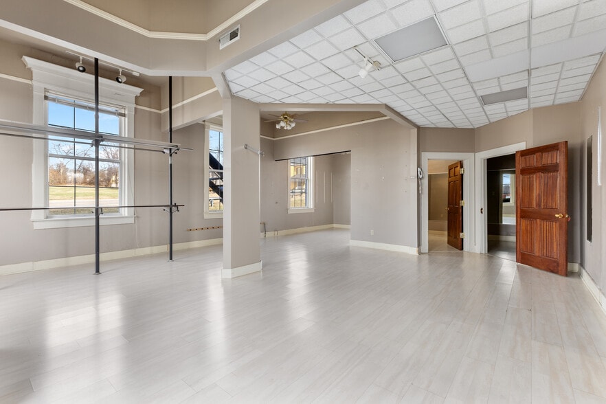 More Photos Of 120 Henry Ave, Manchester Office For Sale