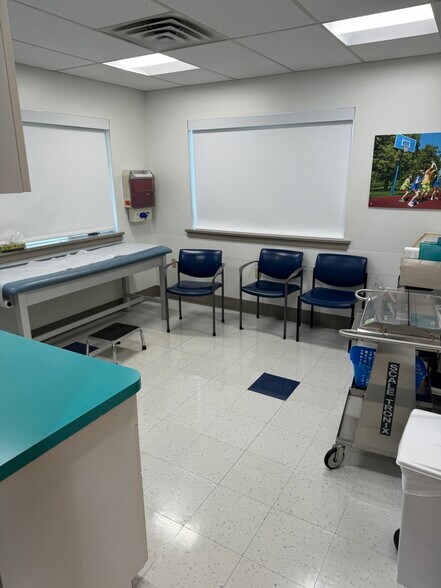 More Photos Of 1590 Medical Dr, Pottstown Medical For Lease