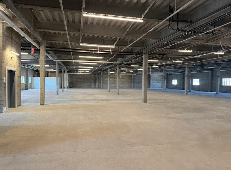 More Photos Of 746-756 Ceres Ave, Los Angeles Warehouse For Lease