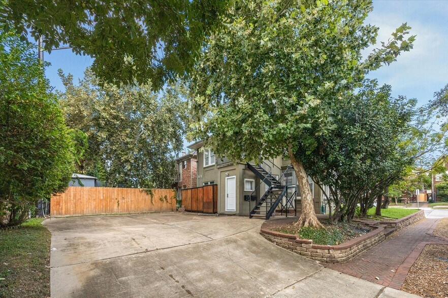 More Photos Of 1220 W Gray St, Houston Apartments For Sale