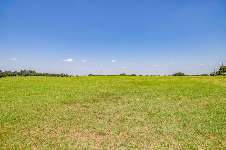 More Photos Of 601 County Road 805, Cleburne Land For Sale