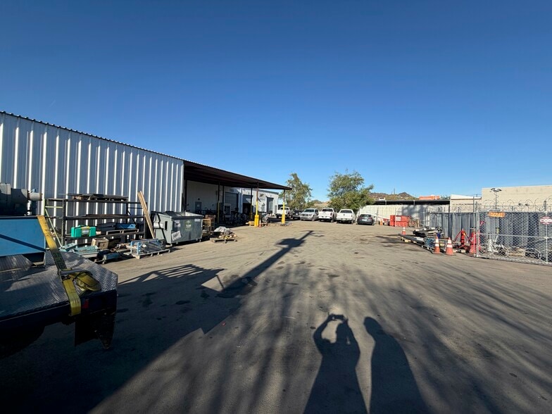 More Photos Of 2425 W Louise Dr, Phoenix Warehouse For Sale