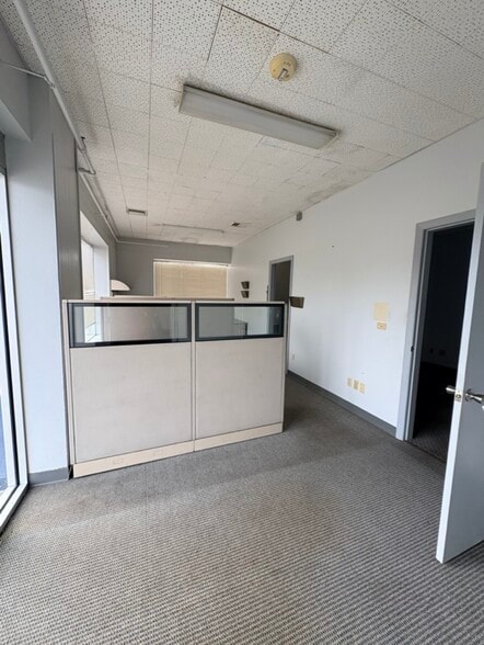 More Photos Of 35 Agnes St, East Providence Office Residential For Sale