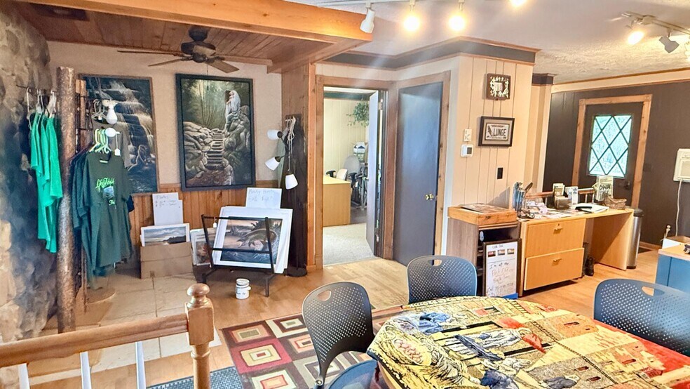 More Photos Of 7242 Bradley St, Lake Tomahawk Office For Sale