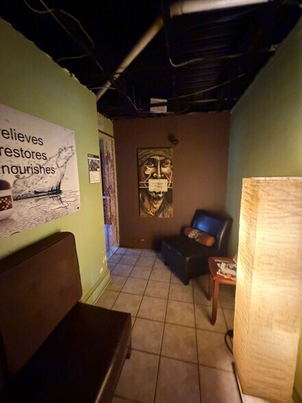 More Photos Of 121 E 8th St, Jacksonville Storefront Retail Office For Sale