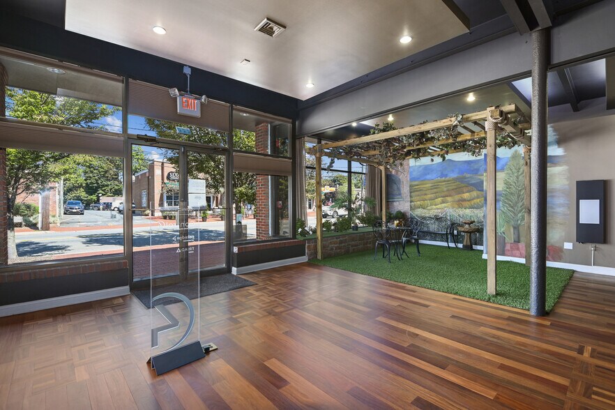 More Photos Of 183 Eagle Rock Ave, Roseland Storefront For Lease
