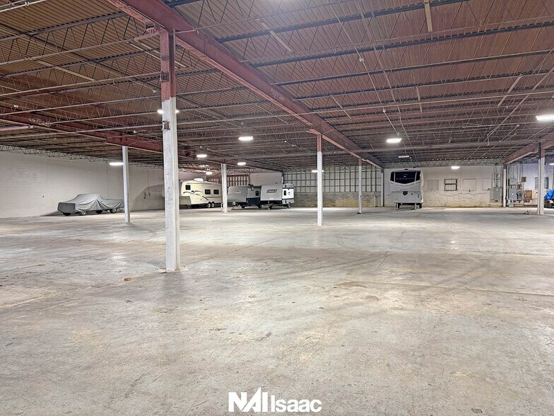 More Photos Of 60 Bells Ln, Junction City Warehouse For Sale