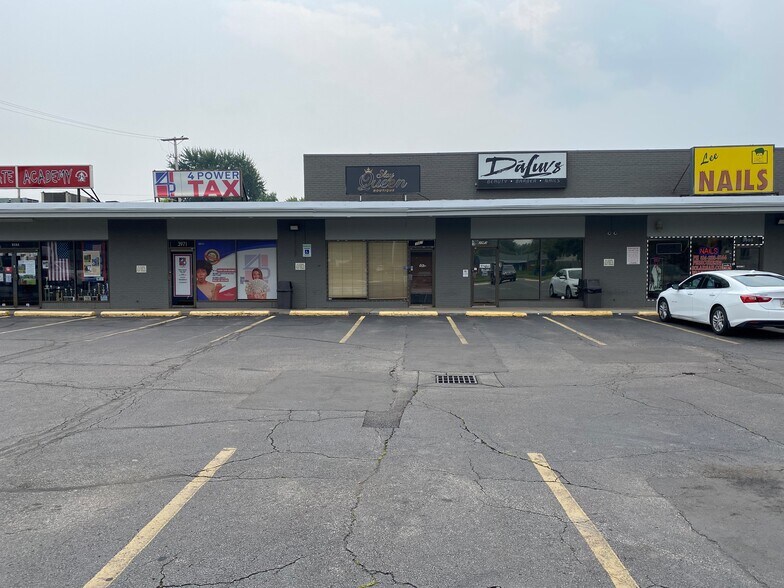 Primary Photo Of 3697 Livingston Avenue, Columbus General Retail For Lease