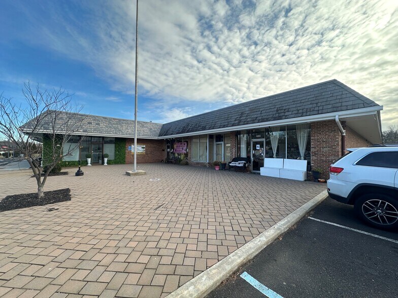 More Photos Of 2540 US Highway 1, Lawrenceville Freestanding For Sale