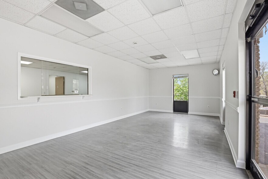 More Photos Of 744 Hartness Rd, Statesville Medical For Sale