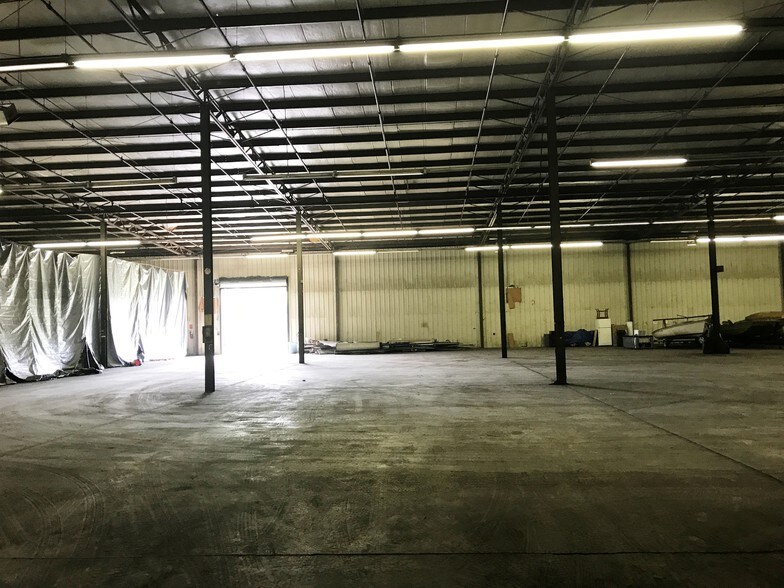 More Photos Of 208-210 Upper River Rd, Gallipolis Warehouse For Sale