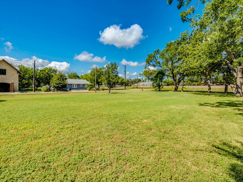 More Photos Of 301 Railroad St., Buda Land For Sale