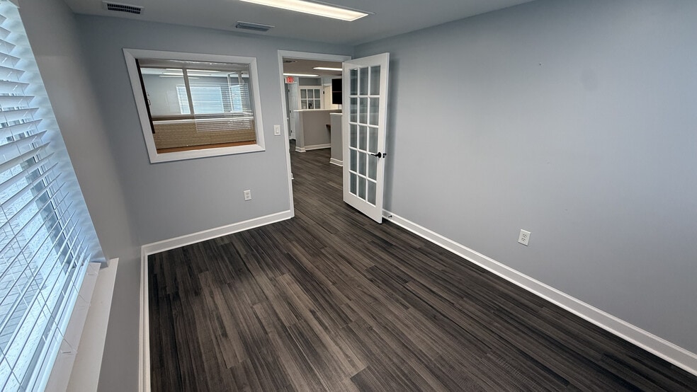 More Photos Of 5321 Memorial Hwy, Tampa Office For Lease