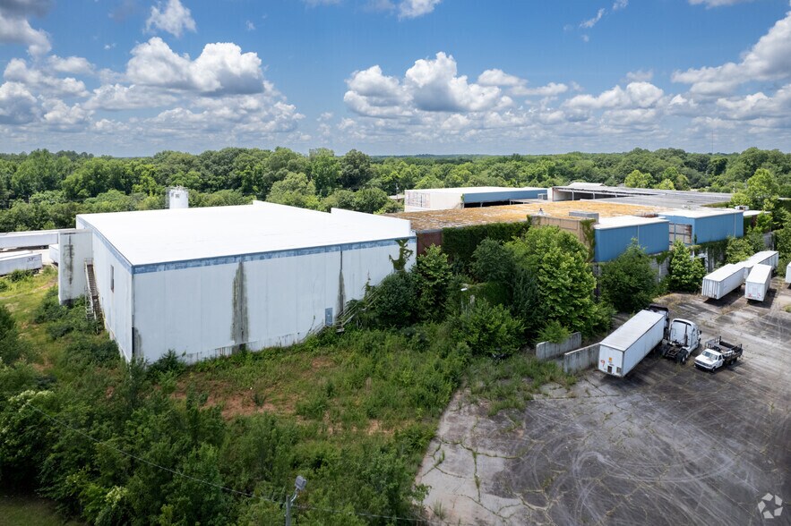 More Photos Of 4 Sixth St, Griffin Manufacturing For Sale