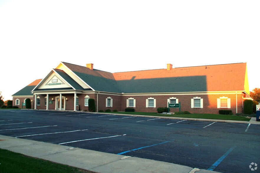 Primary Photo Of 1321 S Linden Rd, Flint Medical For Lease