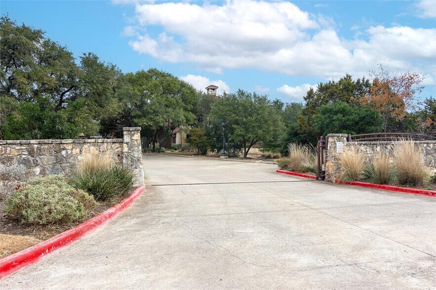 More Photos Of 5900 Southwest Pky, Austin Medical For Lease