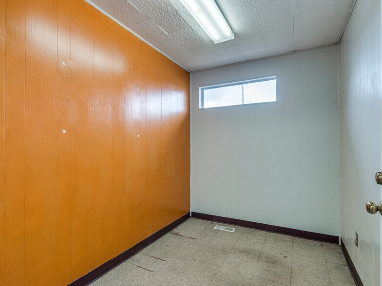 More Photos Of 5835 S Pennsylvania Ave, Oklahoma City Medical For Sale