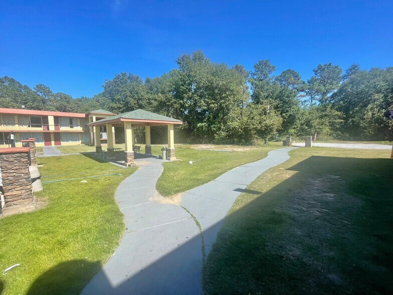 More Photos Of 1700 US-280, Phenix City Hotel For Sale