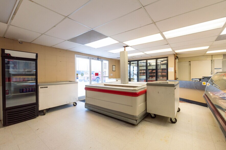 More Photos Of 4703 42 St, Stettler Specialty For Sale