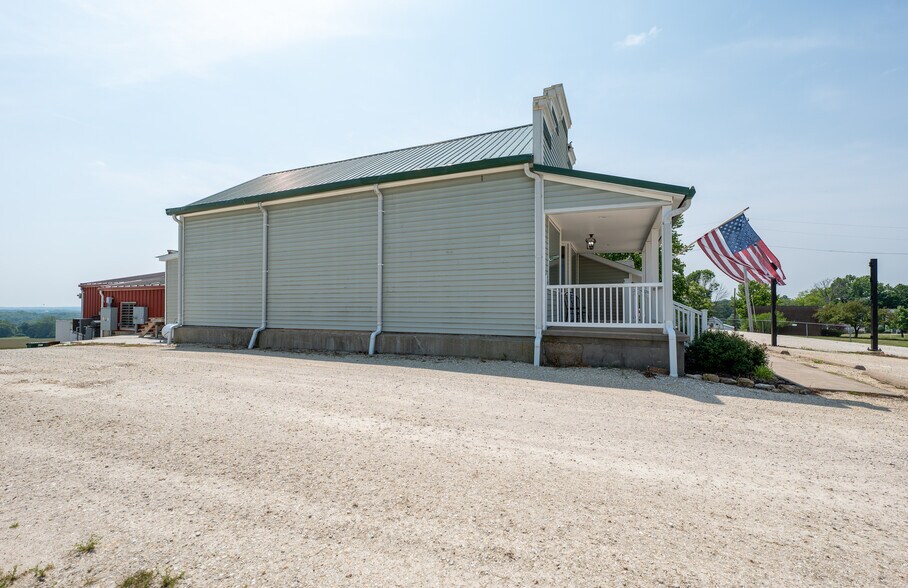 More Photos Of 4634 Highway 185, New Haven Freestanding For Sale