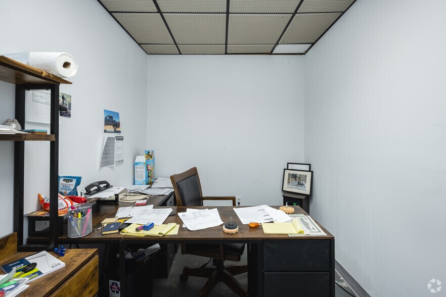 More Photos Of 860 W Main St, Spartanburg Flex For Sale