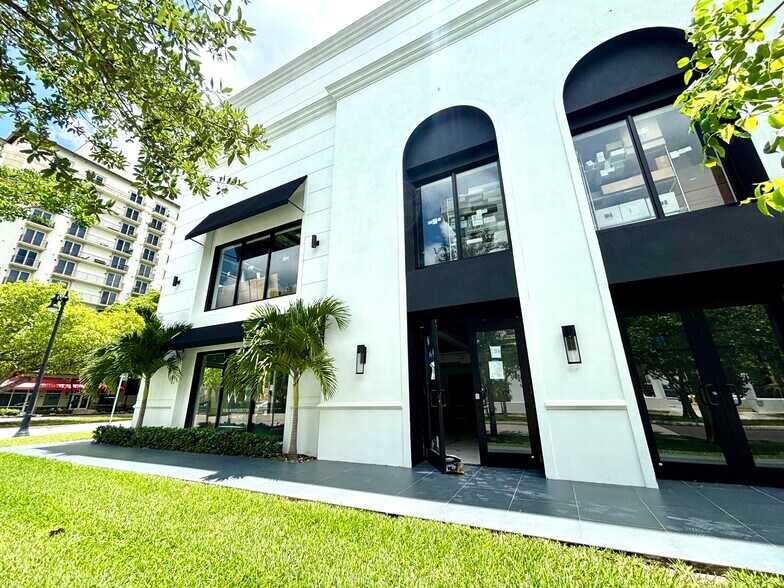 More Photos Of 2700 SW 3rd Ave, Miami Medical For Lease