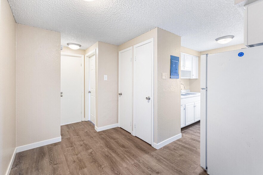 More Photos Of 7251 Samuel Dr, Denver Apartments For Sale