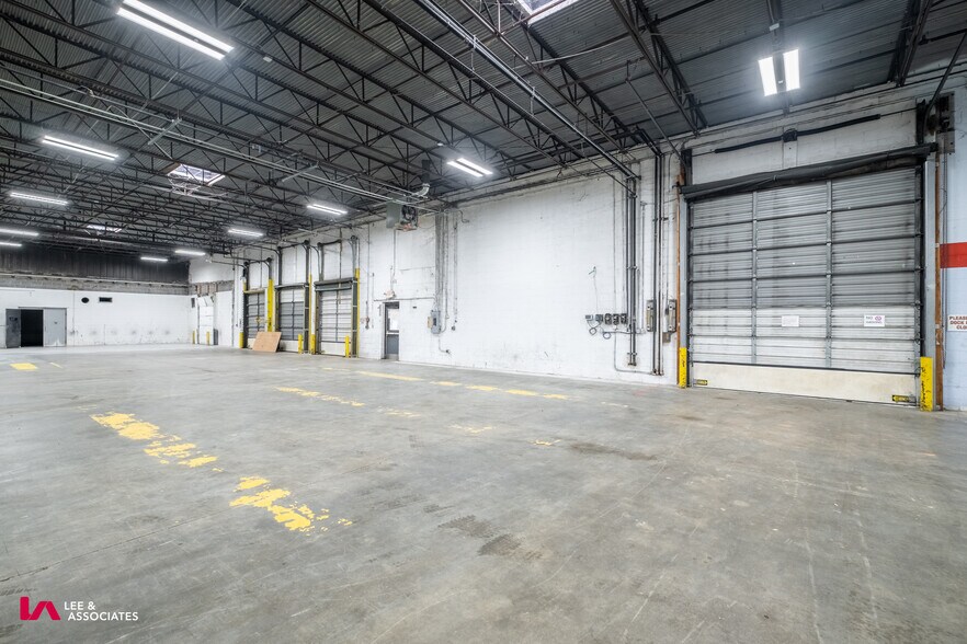 More Photos Of 5383 Truman Dr, Decatur Warehouse For Lease