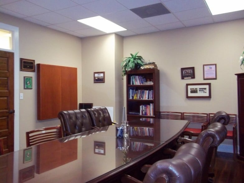 More Photos Of 1808 Front St, Slidell Office For Lease