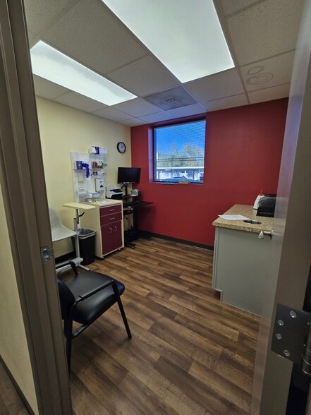 More Photos Of 6344 E Broadway Rd, Mesa Medical For Lease