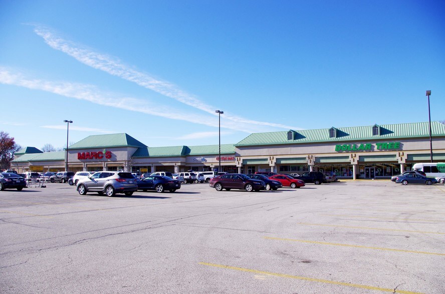 More Photos Of 17400-17472 Lorain Ave, Cleveland Storefront For Lease