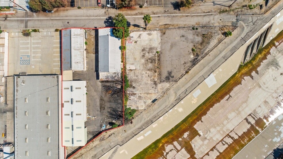 More Photos Of 9240 Whitmore St, El Monte Warehouse For Sale
