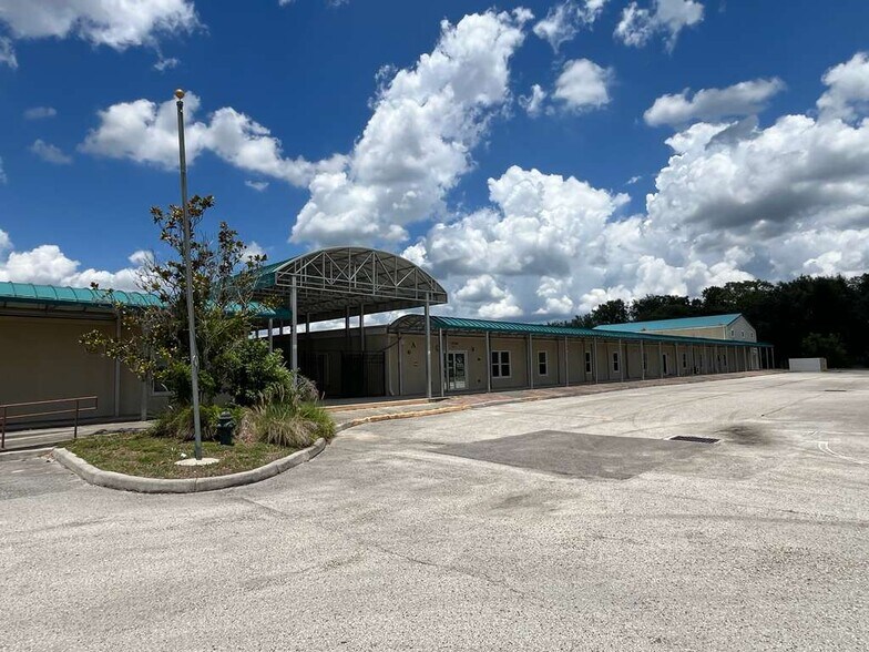 More Photos Of 11734 Jefferson Rd, Thonotosassa Schools For Sale