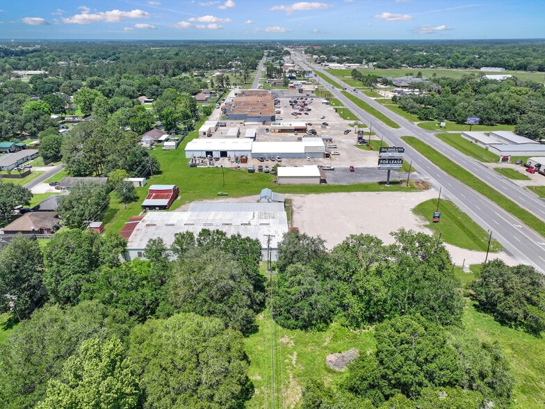 More Photos Of 1440 Gulfway Dr, Winnie Showroom For Sale